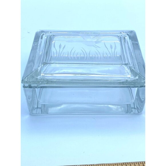 Dorothy Thorpe Trinket Etched Flying Bird /Duck Glass Box Jewelry/Cigarette Box - Picture 4 of 9